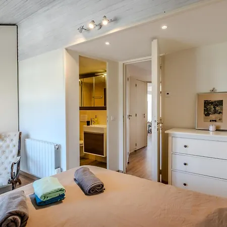 Entiere Dans Marina Privee Thonon-les-Bains