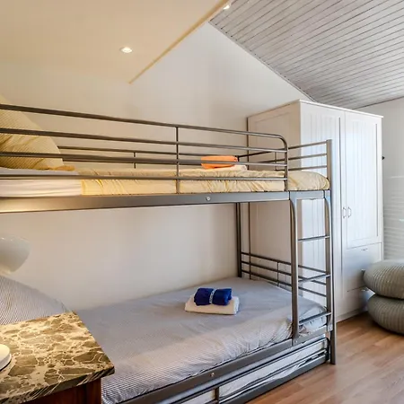 Entiere Dans Marina Privee Ferienhaus *