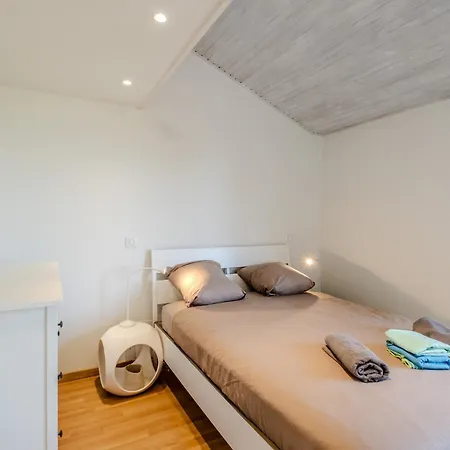 Entiere Dans Marina Privee Thonon-les-Bains